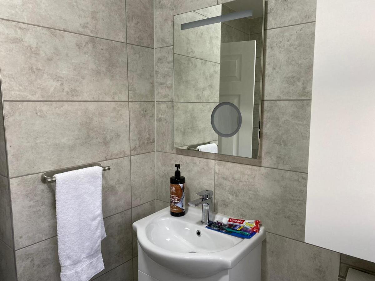 Washington'S Hidden Gem Amethyst 3 Bedroom House Washington  Bagian luar foto